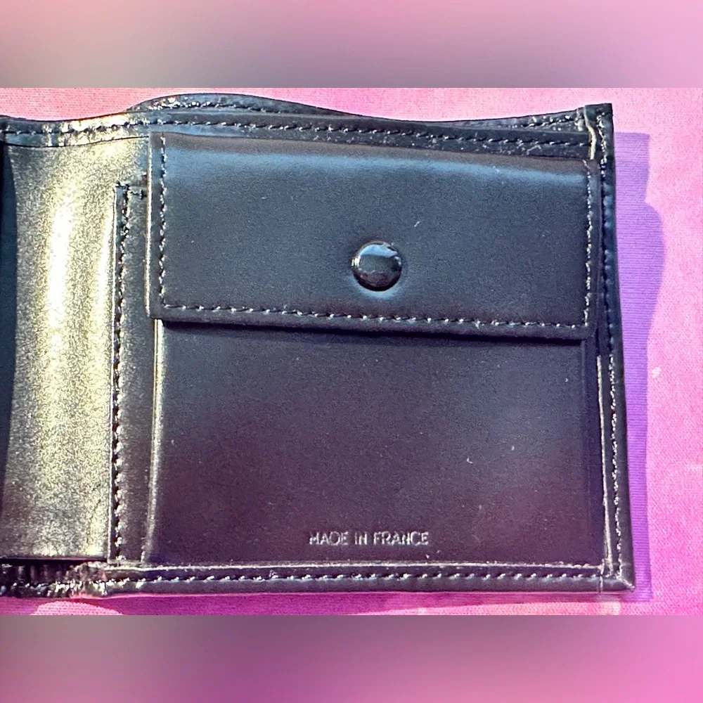 Givenchy Men’s Bifold (NWOT/Vintage; Black)
